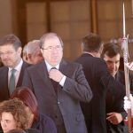 El presidente Juan Vicente Herrera a su salida del Congreso de los Diputados, tras la apertura de la XII legislatura