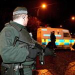 Explosión sin víctimas de una bomba del IRA Auténtico en Londonderry