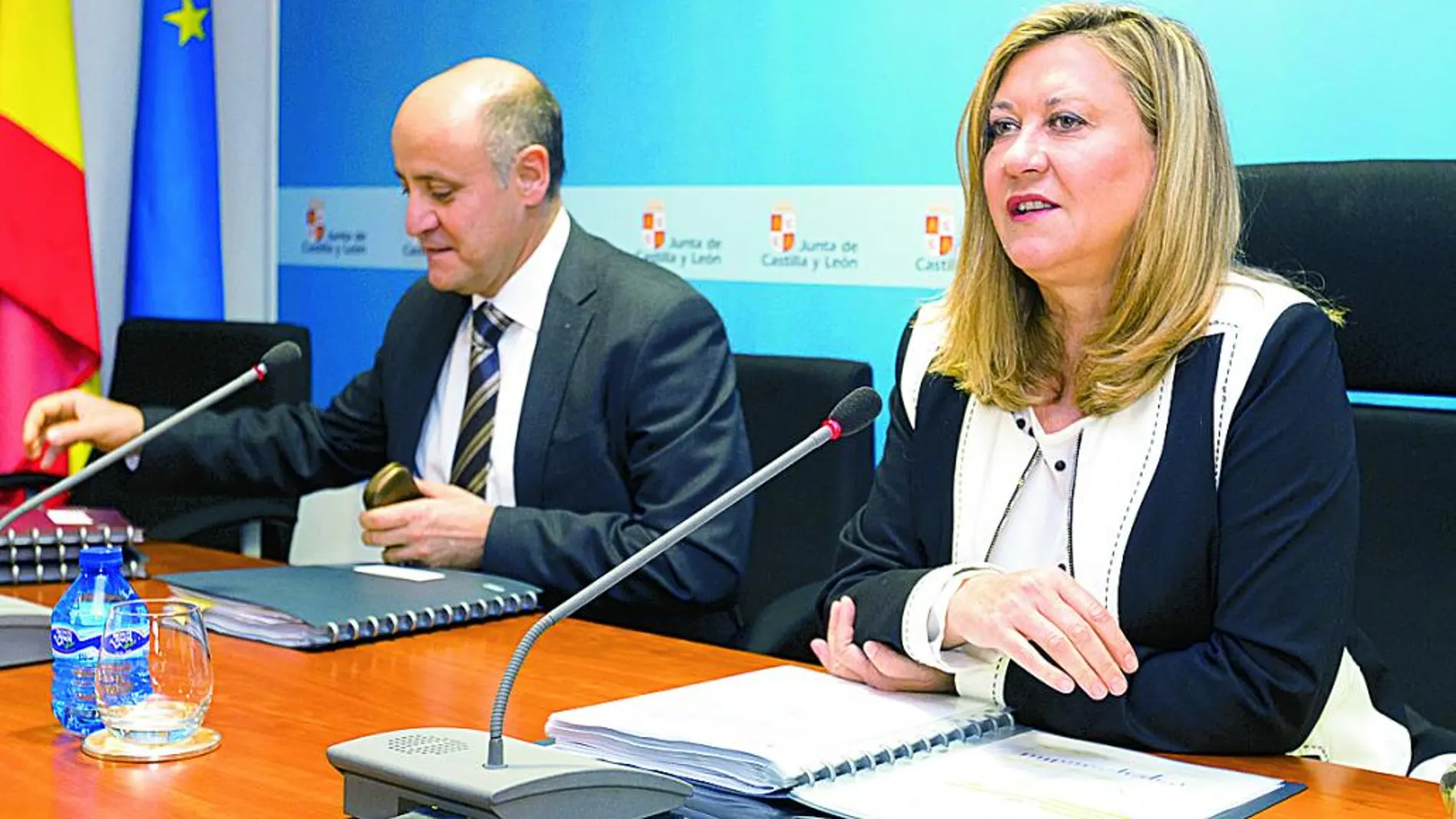 La consejera Pilar del Olmo presenta, junto a José Amado Baeta, la contabilidad regional del primer trimestre de 2016
