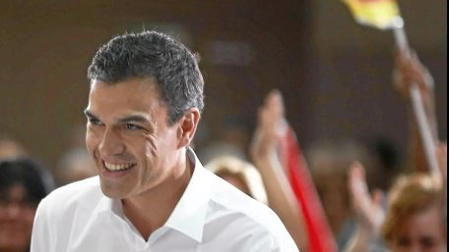 Pedro Sánchez, ayer, en un acto de la campaña electoral en Cornellá