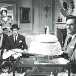 Escena de «Casi un caballero», con su padre junto a Alfredo Landa, López Vázquez y Concha Velasco