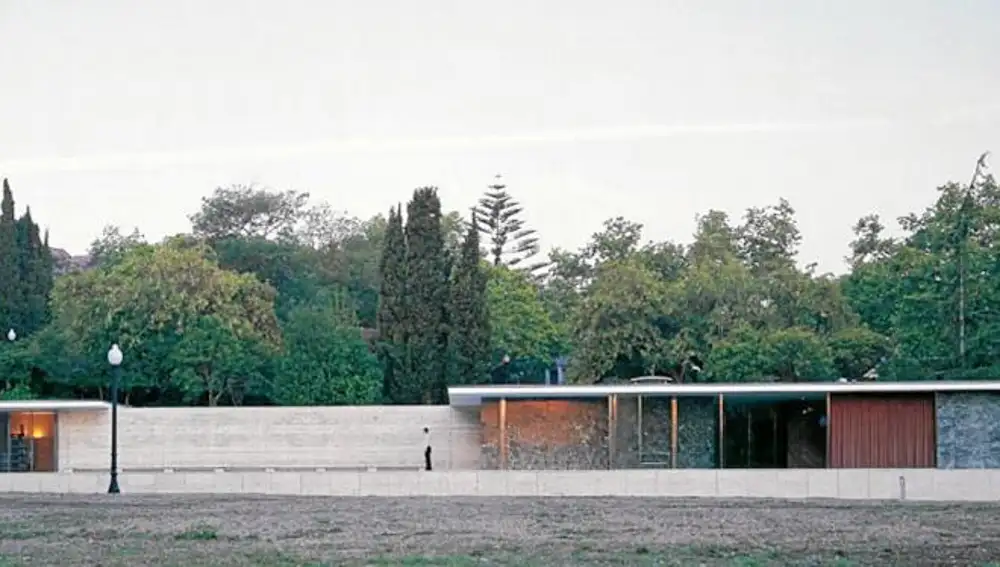 El pabellón Mies van der Rohe, en Montjuïc, una de las obras canónicas del Movimiento Moderno.