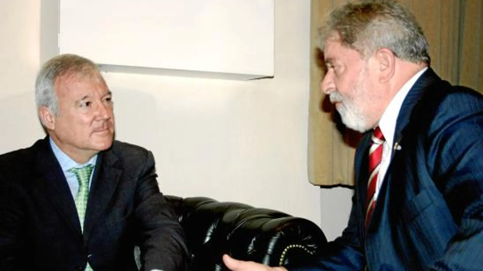 El jefe del Ejecutivo murciano junto al presidente de la novena potencia mundial, Brasil