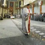  Los católicos iraquíes celebran la eucaristía tras la masacre