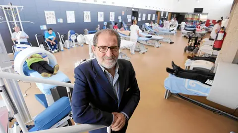 El director general de Aspaym Castilla y León, Julio Herrero, en las instalaciones en Valladolid