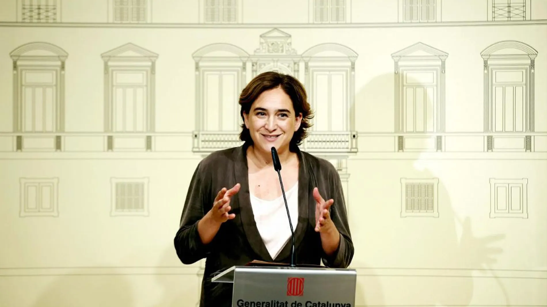 La alcaldesa de Barcelona, Ada Colau, tras su reciente encuentro con Artur Mas.