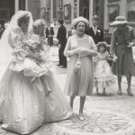Una decena de imágenes de la boda de Lady Di, a subasta por 15.000