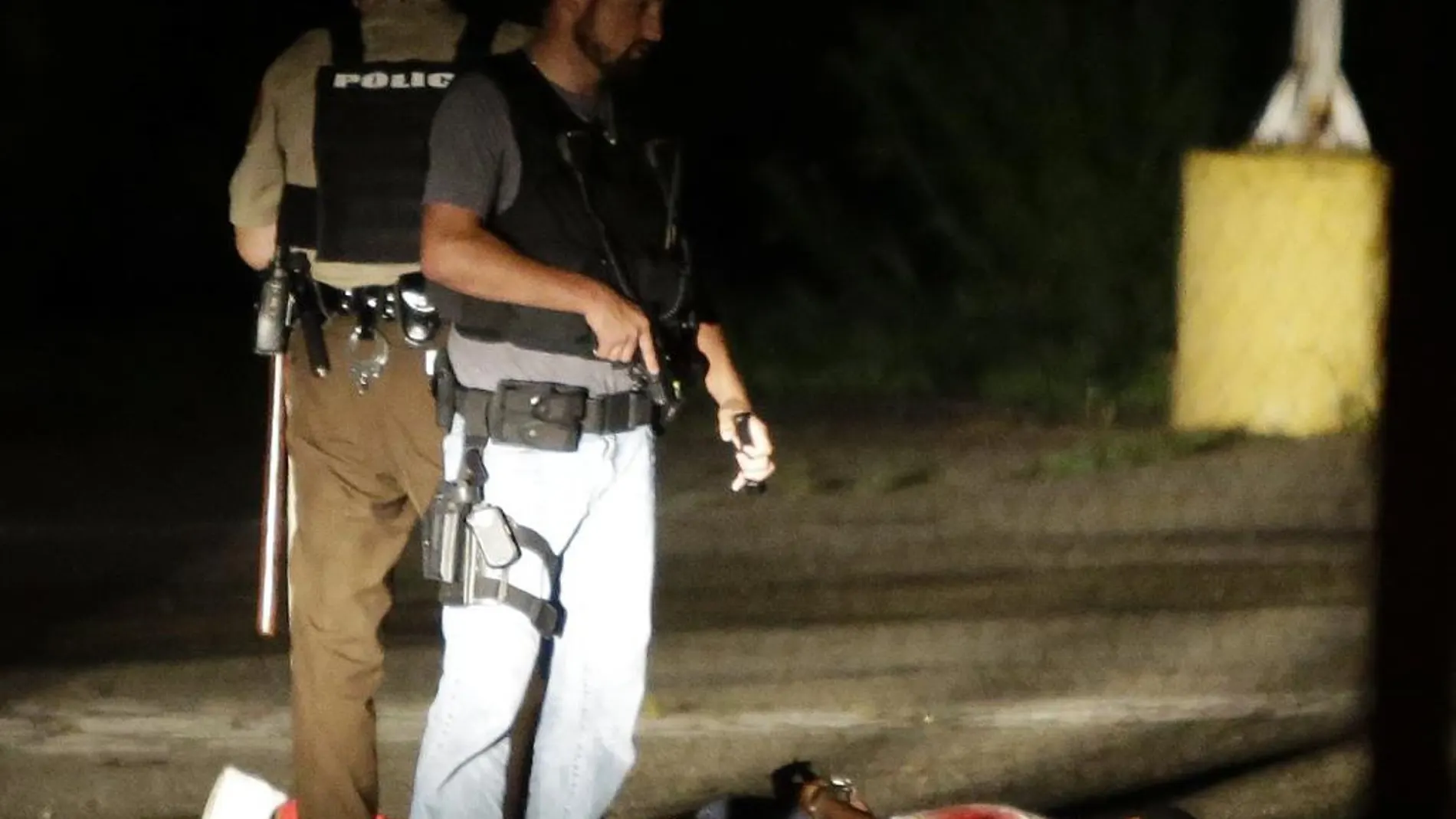 Un hombre se encuentra en estado crítico tras resultar herido en un tiroteo con la Policía al término de la jornada de manifestaciones con motivo del primer aniversario de la muerte del joven negro Michael Brown