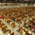 Amazon consigue un beneficio de 596 millones en 2015