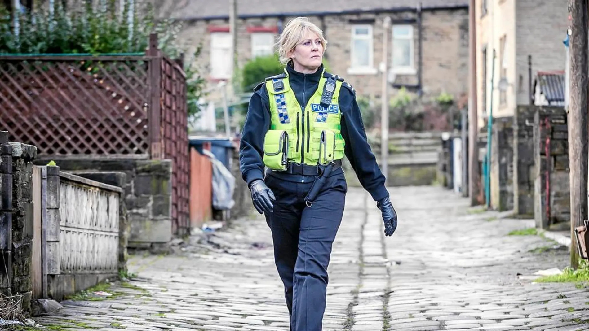 Sarah Lancashire interpreta a Catherine Cawood, sargento de la Polícia Local de Happy Valley