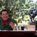 Hugo Chávez, en una fotografía del 7 de febrero de 2010, durante una emisión de su programa ¡Aló Presidente! en Caracas (Venezuela)