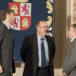 El consejero de Educación, Fernando Rey, presentó junto con el presidente del Real Valladolid, Carlos Suárez, y el de la Asociación de la Prensa Deportiva de Valladolid, Íñigo Torres