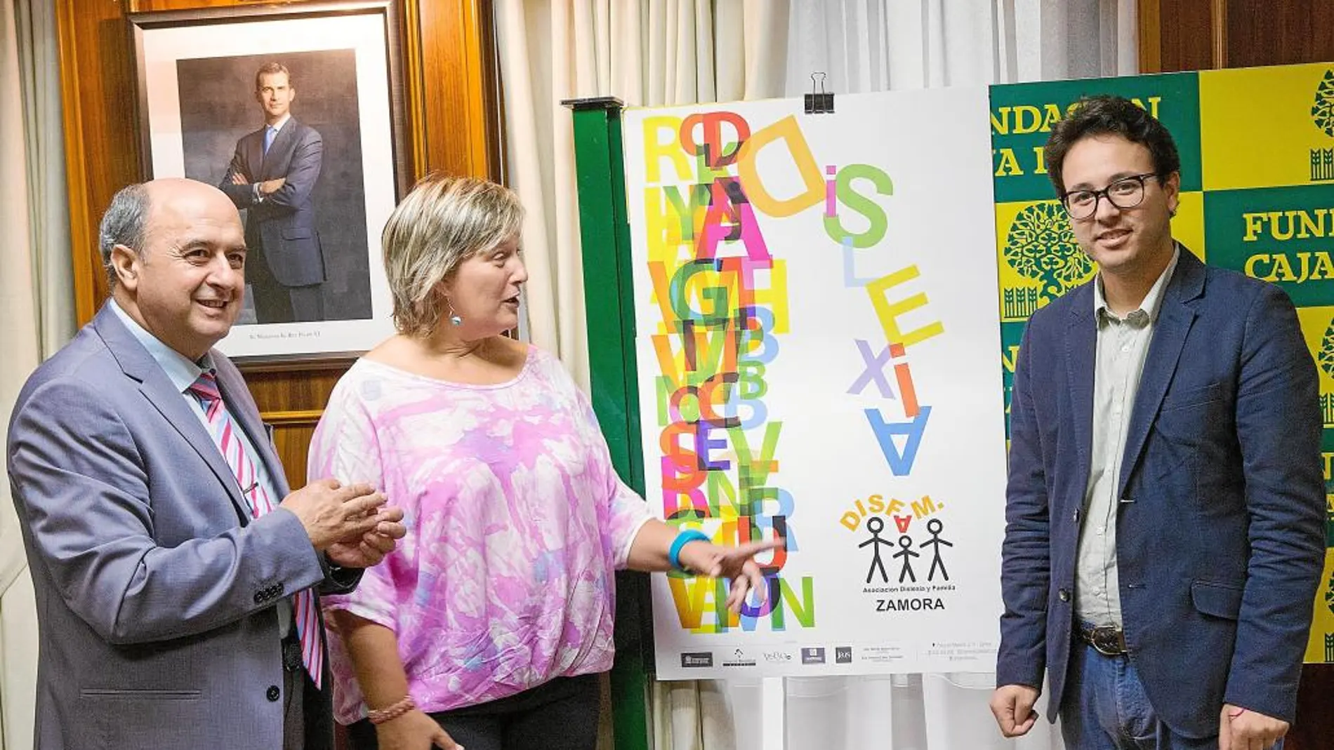 Feliciano Ferrero, Belen López e Iñaqui Muñoz, durante la presentacion de la Asociación Dislexia y Familia (Disfam Zamora)