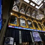 Paneles informativos de la Bolsa de Madrid