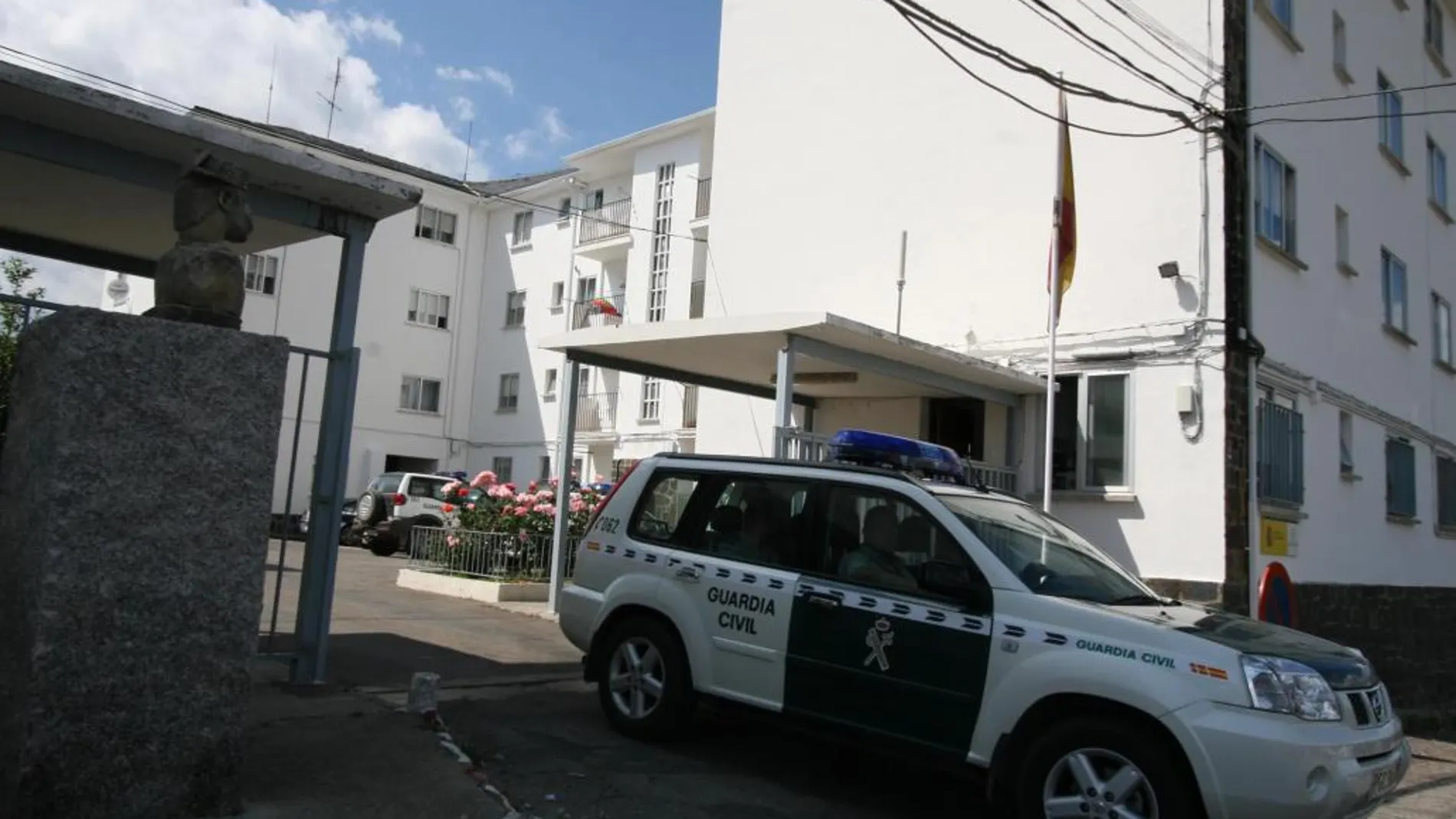 Cuatro detenidos por clonar un coche de la Guardia Civil