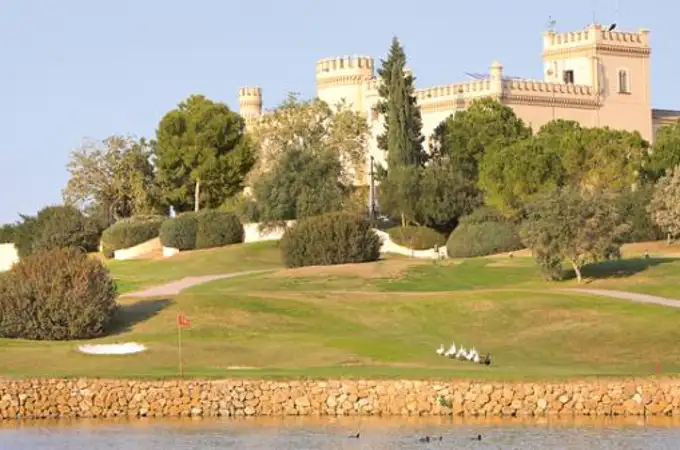 Un castillo de cinco estrellas Un castillo de cinco estrellas
