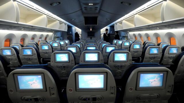 Un avión de la aerolínea LOT, en una imagen de archivo
