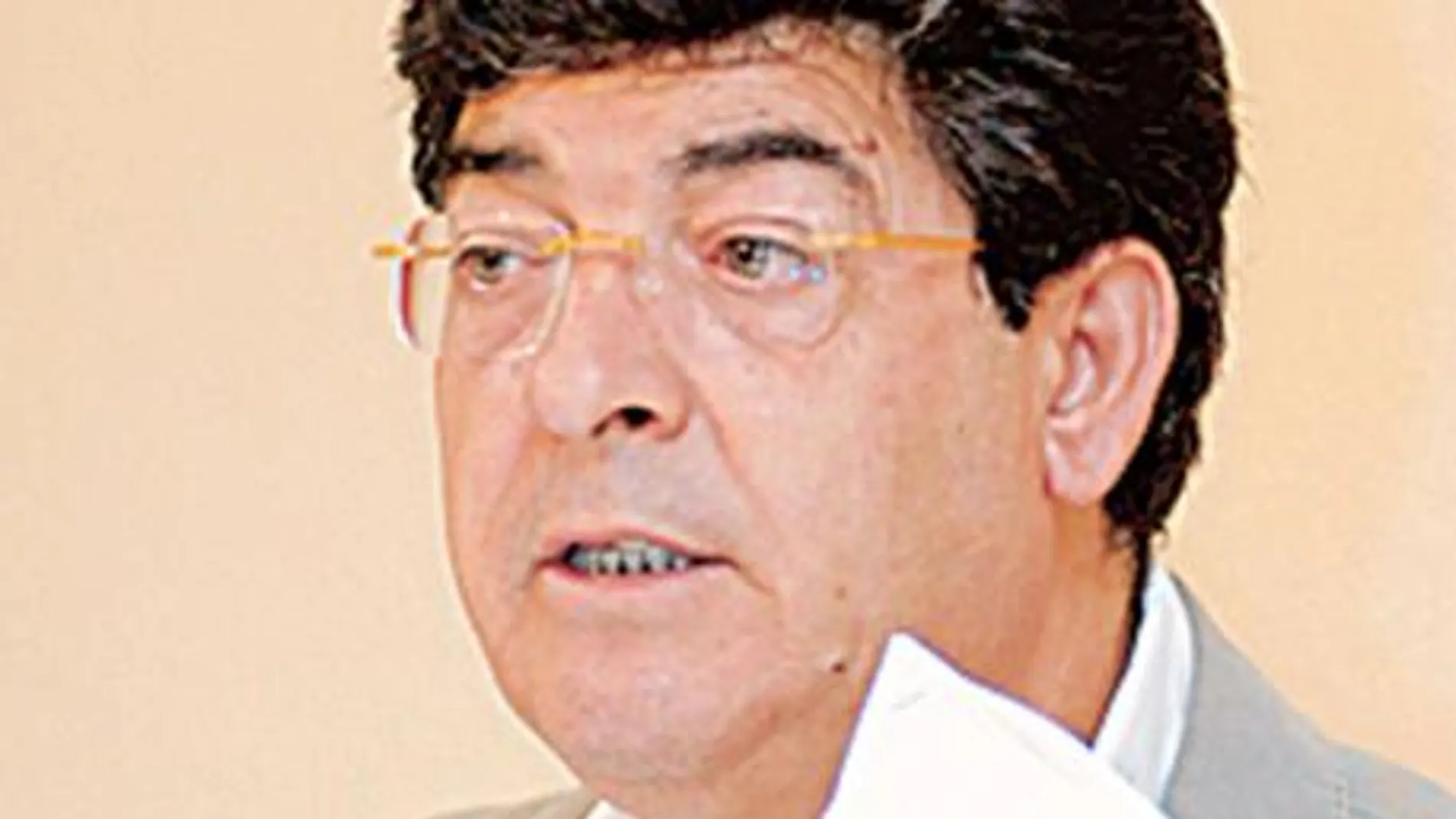 Valderas pide que las medidas anticrisis se aprueben antes del verano