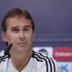 El entrenador del Real Madrid, Julen Lopetegui, durante la rueda de prensa/Foto: Jesús G. Feria