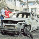 Uno de los atentados se llevó a cabo con un coche bomba, que explotó cerca de los domicilios de varios cristianos en el barrio de Karrada