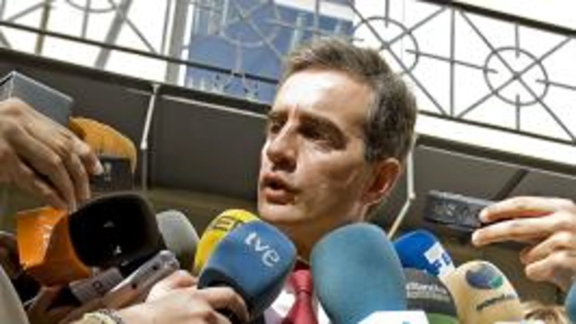 Costa ignoró su suspensión como secretario general de los populares valencianos