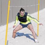 Bale se entrenó ayer en la arena para fortalecer la pierna