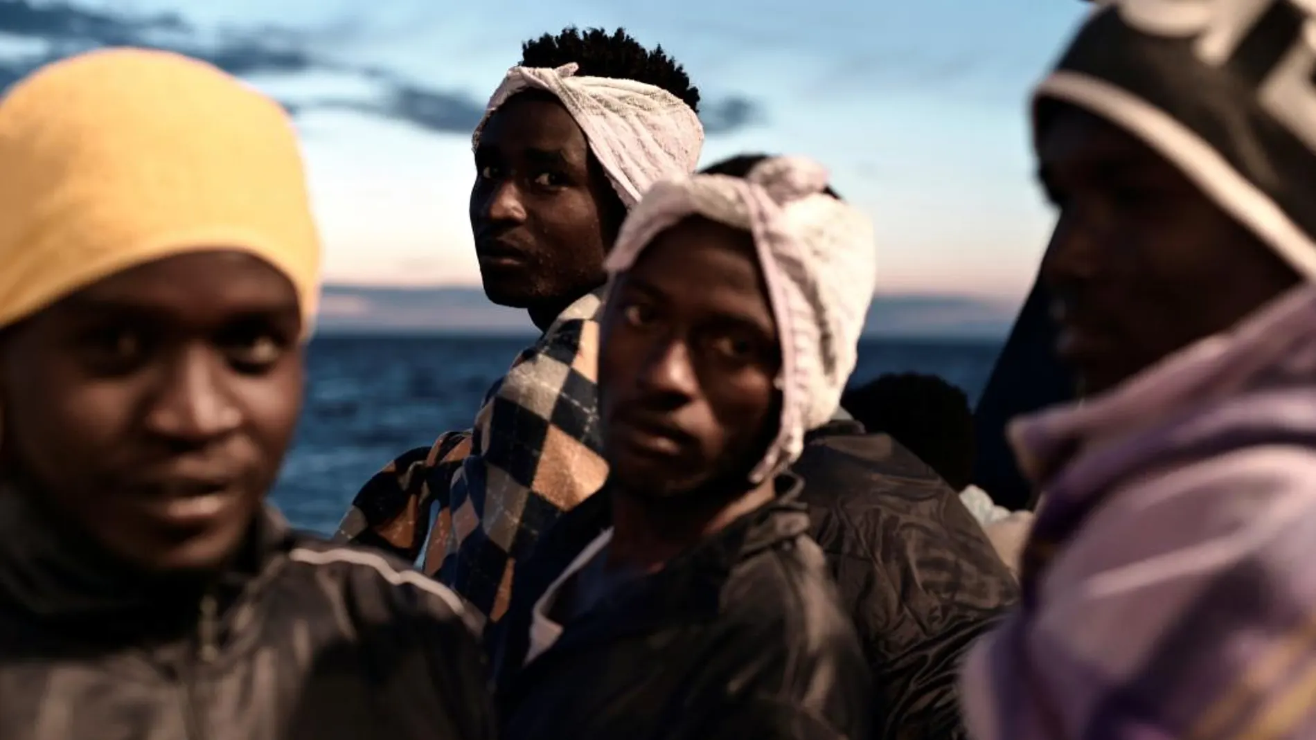 Imagen de varios inmigrantes de la flotilla «Aquarius»