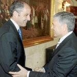 Crespo cree que CAM y Bancaja crecerán más si siguen separadas
