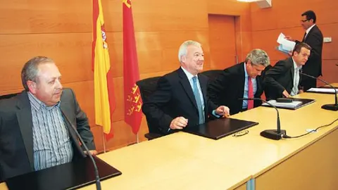 Los parados sin prestaciones recibirán ayudas de 420 euros