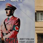 Un anuncio de Hitler vestido de rosa indigna a Italia
