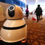 Un robot aspirador en una estación de esquí de Corea del Sur