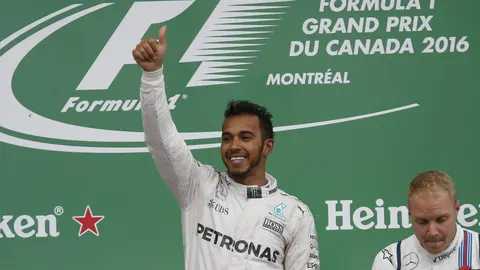 Lewis Hamilton celebra su victoria en el Gran Premio de Canadá, en Montreal.