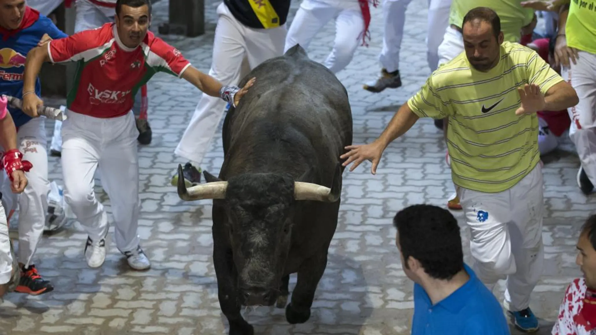 Foto de archivo de un encierro de San Fermín