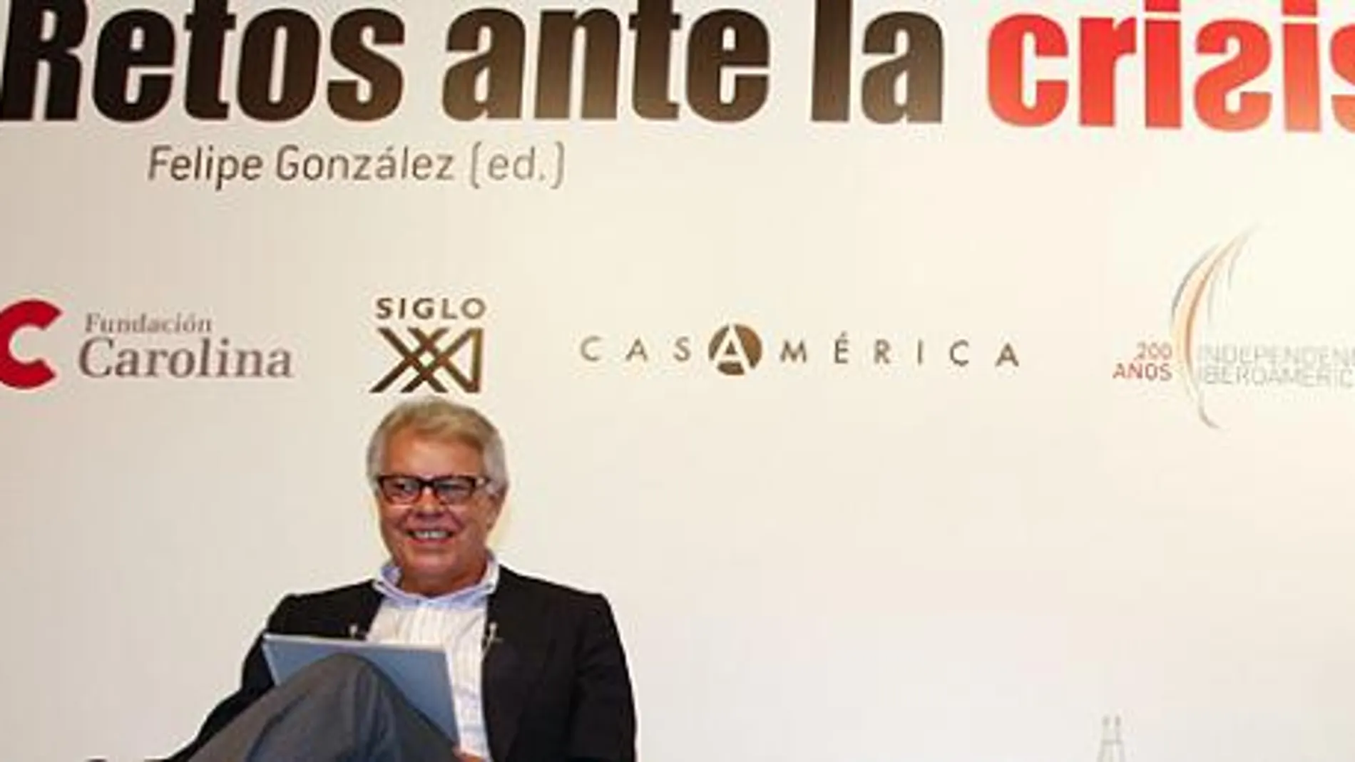 Felipe González rechaza el fondo de rescate financiero del Gobierno y pide a Zapatero que dialogue con el Banco de España