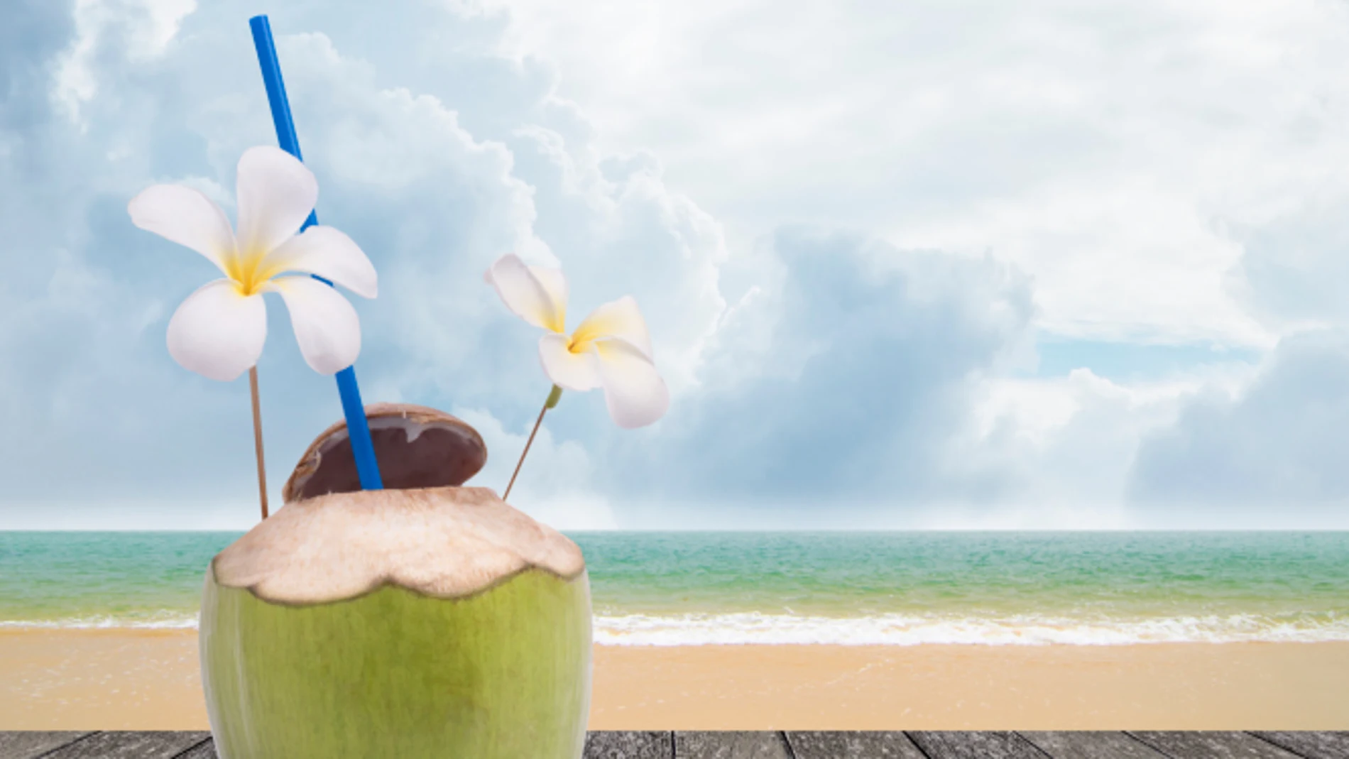 Agua de coco: ¿es realmente más hidratante?