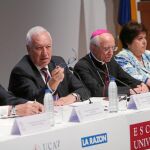 Margallo, ayer, durante su intervención en los cursos de verano de Ávila
