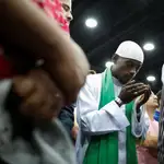  Despedida multitudinaria por el rito islámico a Mohamed Alí en Louisville