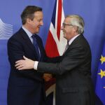 El presidente de la Comisión Europea, Jean-Claude Juncker, recibe al primer ministro británico, David Cameron