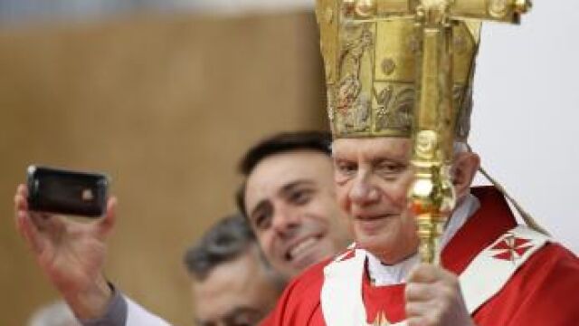 Papa: «La profecía de Fátima va más allá de los horrores de historia»