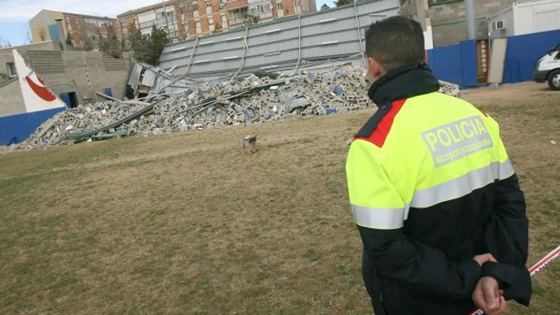 Imagen del polideportivo de San Boi, donde murieron siete personas