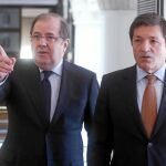 Juan Vicente Herrera recibe en la sede de Presidencia de la Junta de Castilla y León al presidente de Asturias, Javier Fernández