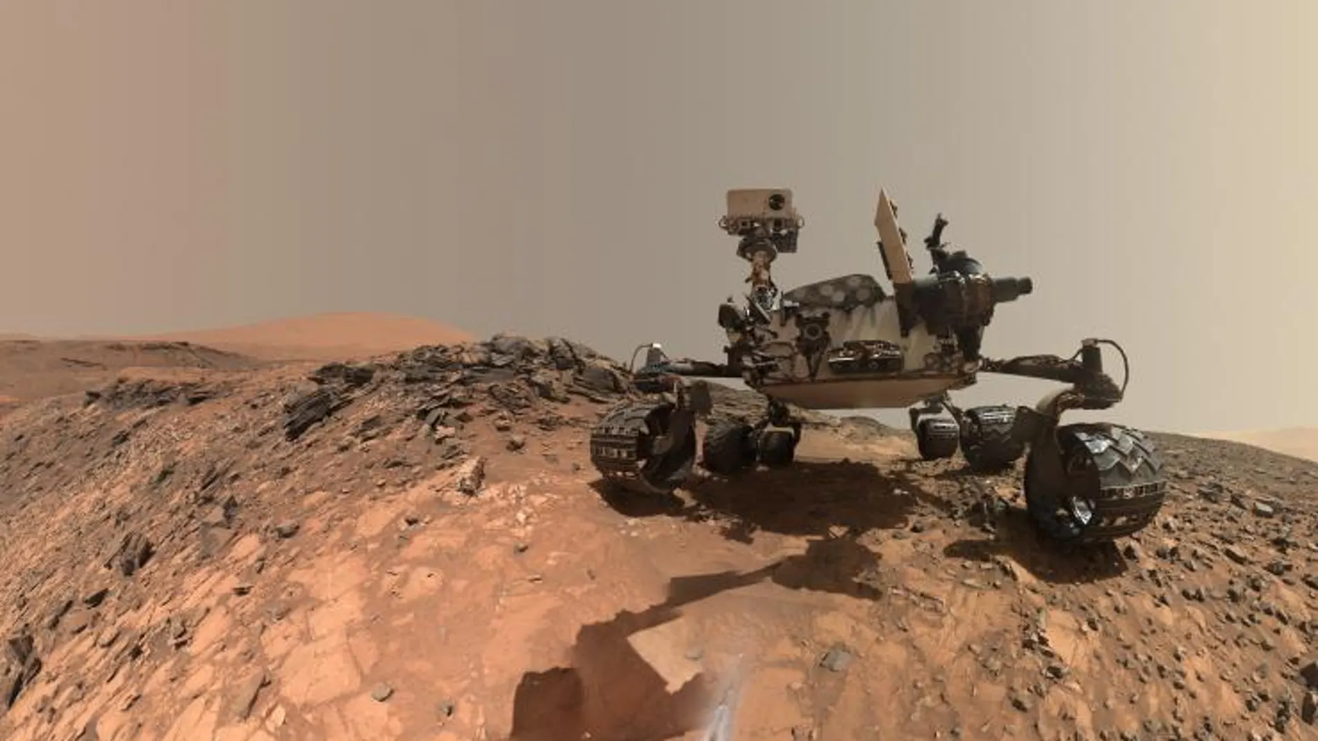 El rover Curiosity sobre la superficie de Marte/Nasa