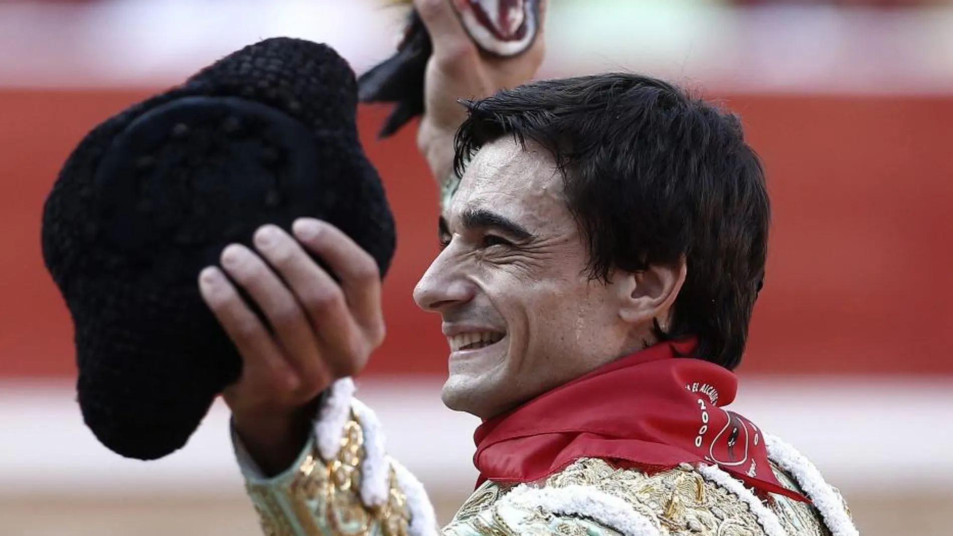 Paco Ureña, sonriente y agradecido tras triunfar en Pamplona