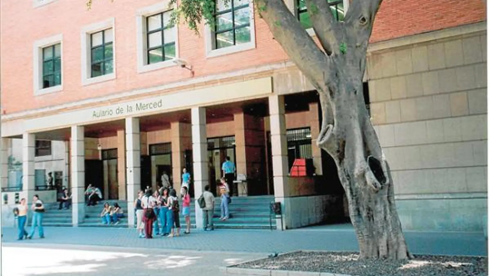 El aulario de la Merced de la Universidad de Murcia en una foto de archivo