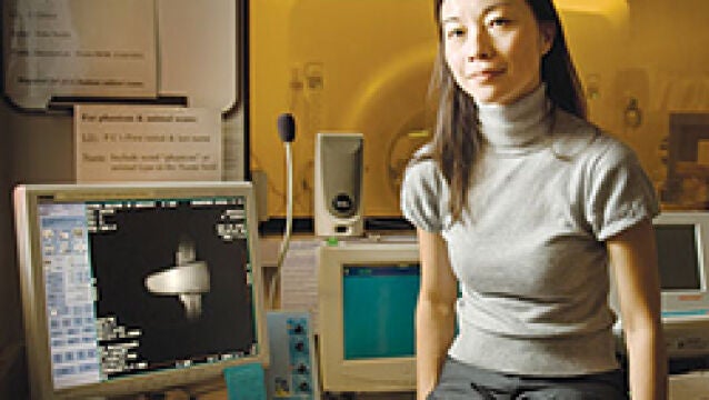 Fumiko Hoeft, profesora asociada de Psiquiatría de la UCSF, responsable del estudio