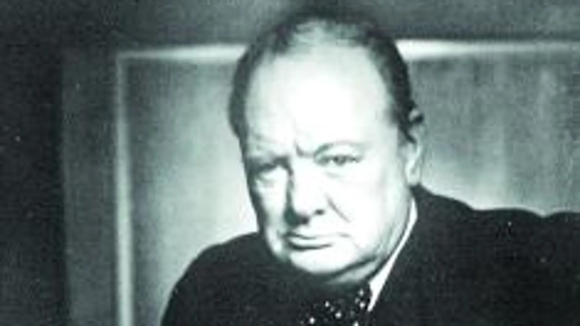 «SANGRE, SUDOR Y LÁGRIMAS». Sir Winston Churchill pudo formar un gabinete con los laboristas. Pero es que él sí que tenía credibilidad