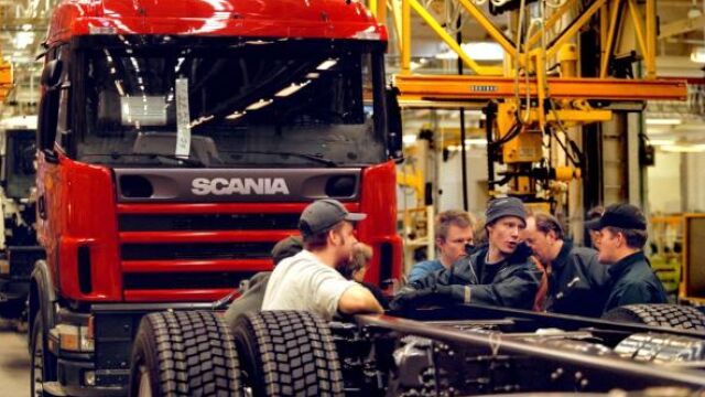 El fabricante de camiones Scania ha tenido que paralizar su producción por falta de suministros