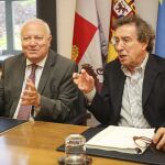 El vicepresidente, José Antonio de Santiago-Juárez, se reúne con Miguel Ángel Moratinos