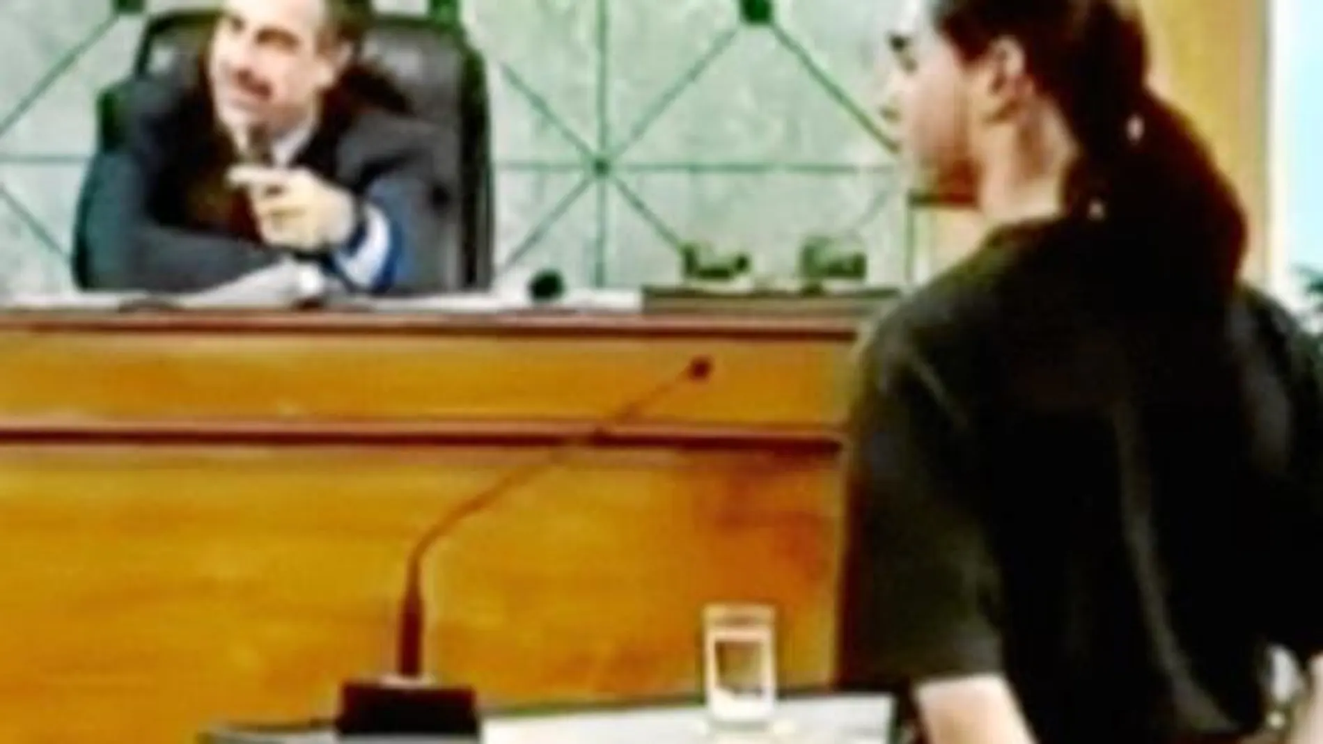 Moreno Ocampo, durante su intervención como presentador en el programa «Fórum: la Corte del Pueblo»