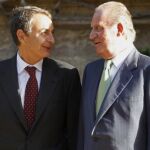Zapatero adelanta al Rey las prioridades del nuevo curso político